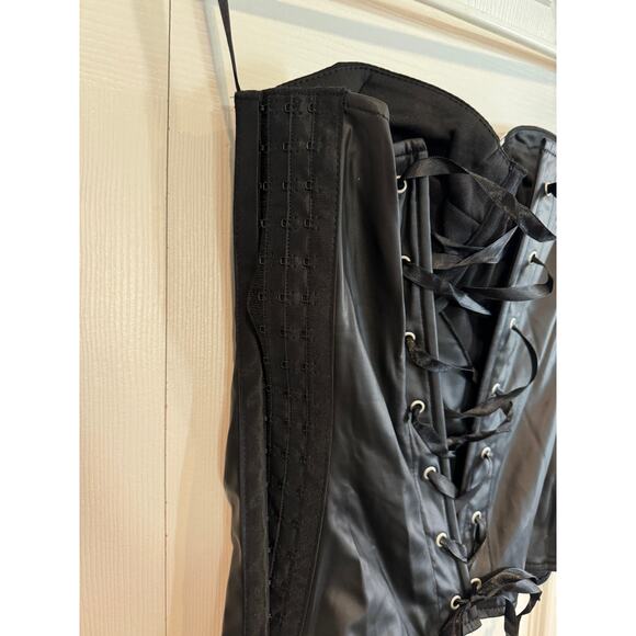 NEW Black Studded Goth Emo Whimsigoth Halloween Cosplay Corset Med - Picture 7 of 8